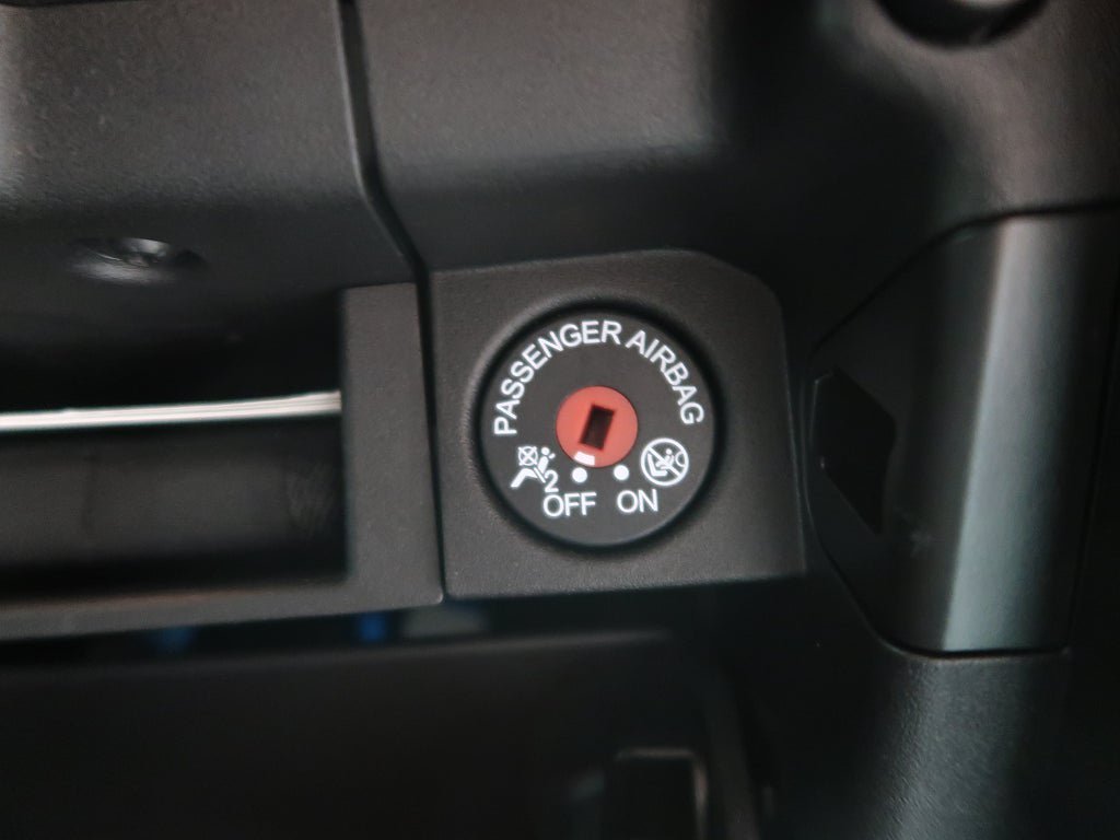 Vehicle Image 33