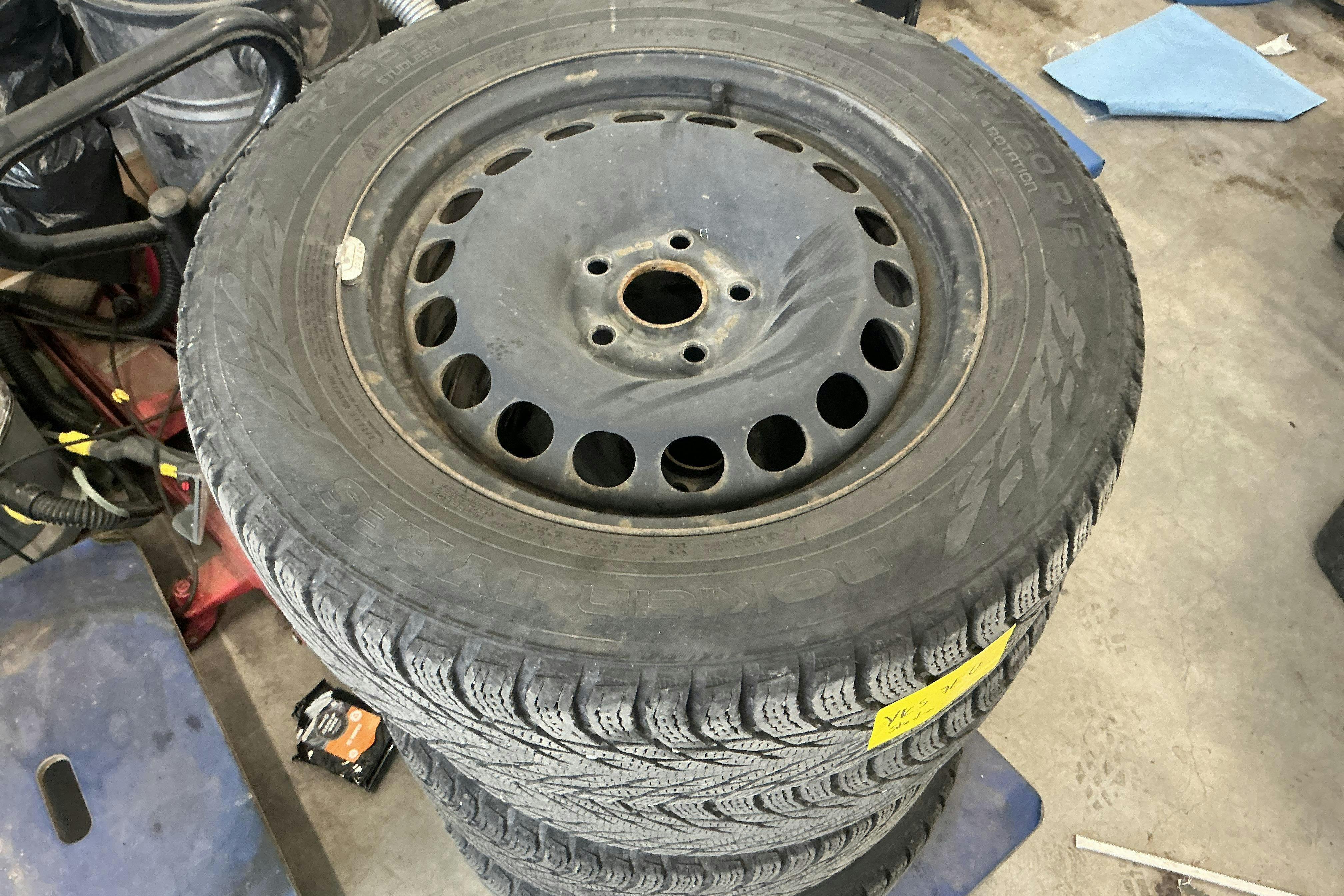 Vehicle Image 14