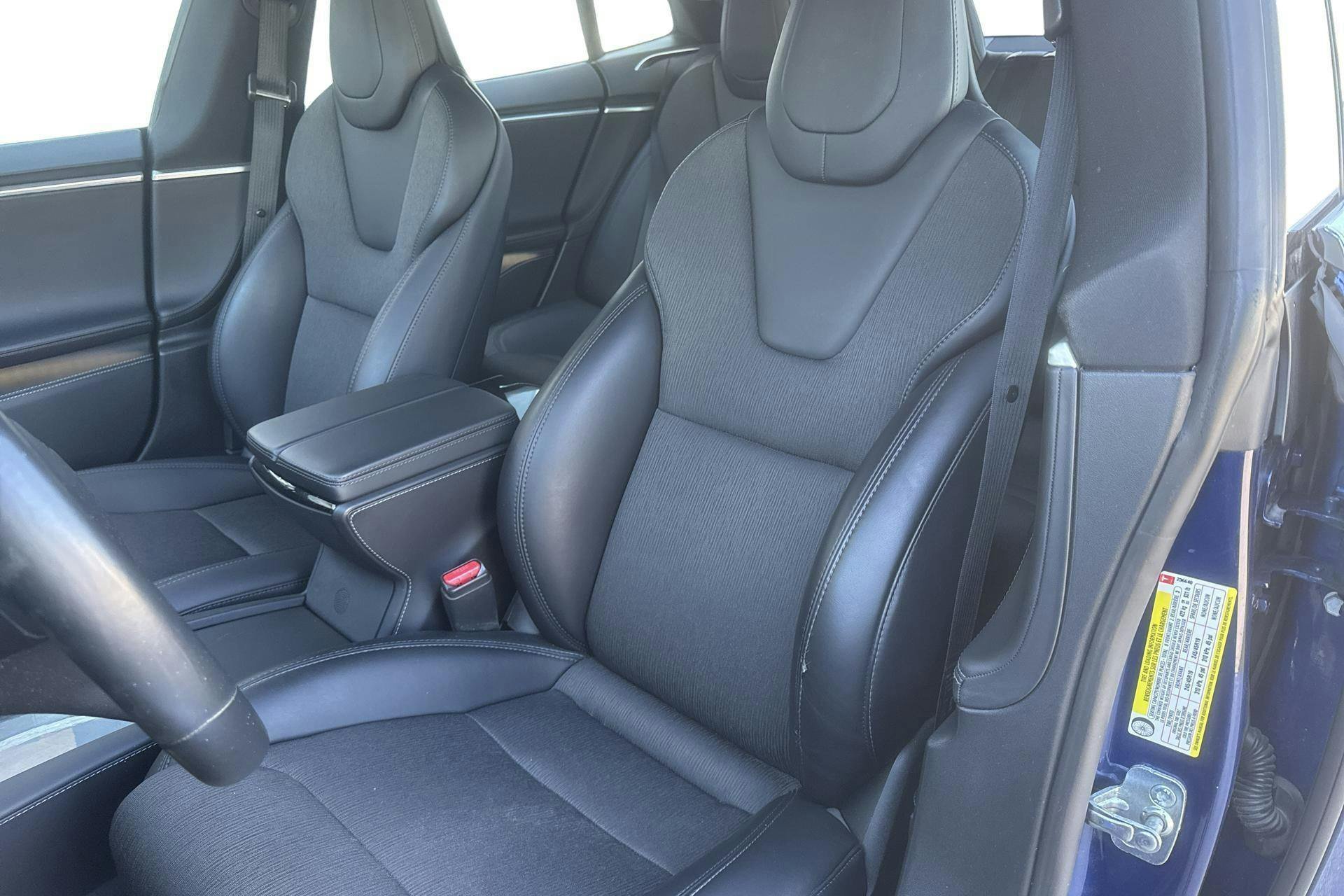 Vehicle Image 17