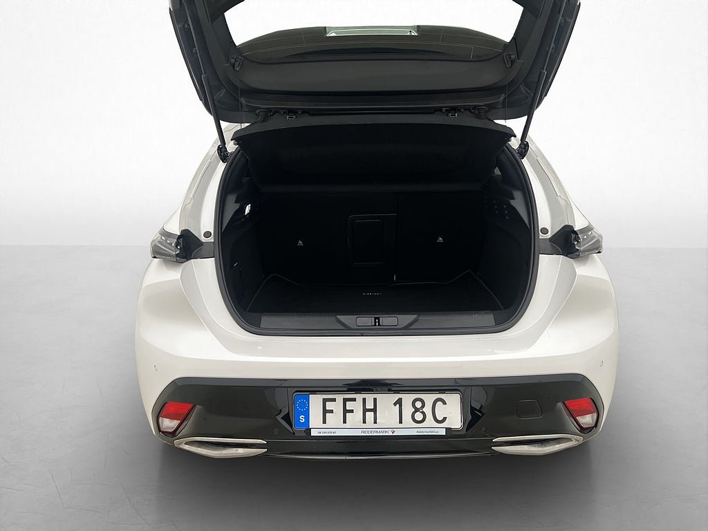 Vehicle Image 28