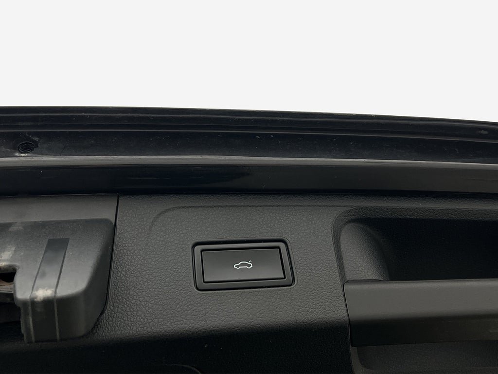 Vehicle Image 29