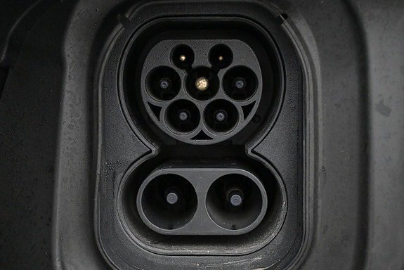 Vehicle Image 23