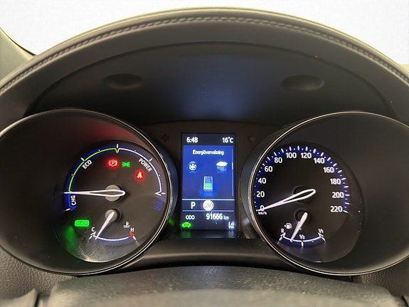 Vehicle Image 16