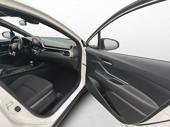 Vehicle Image 24