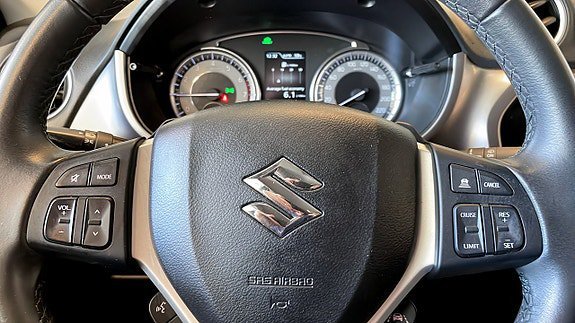 Vehicle Image 15