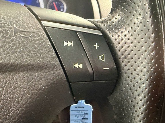 Vehicle Image 24