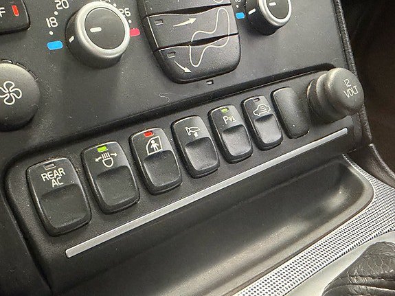 Vehicle Image 27