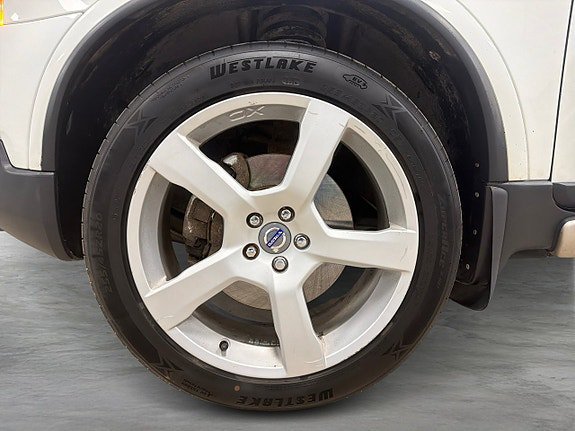 Vehicle Image 33