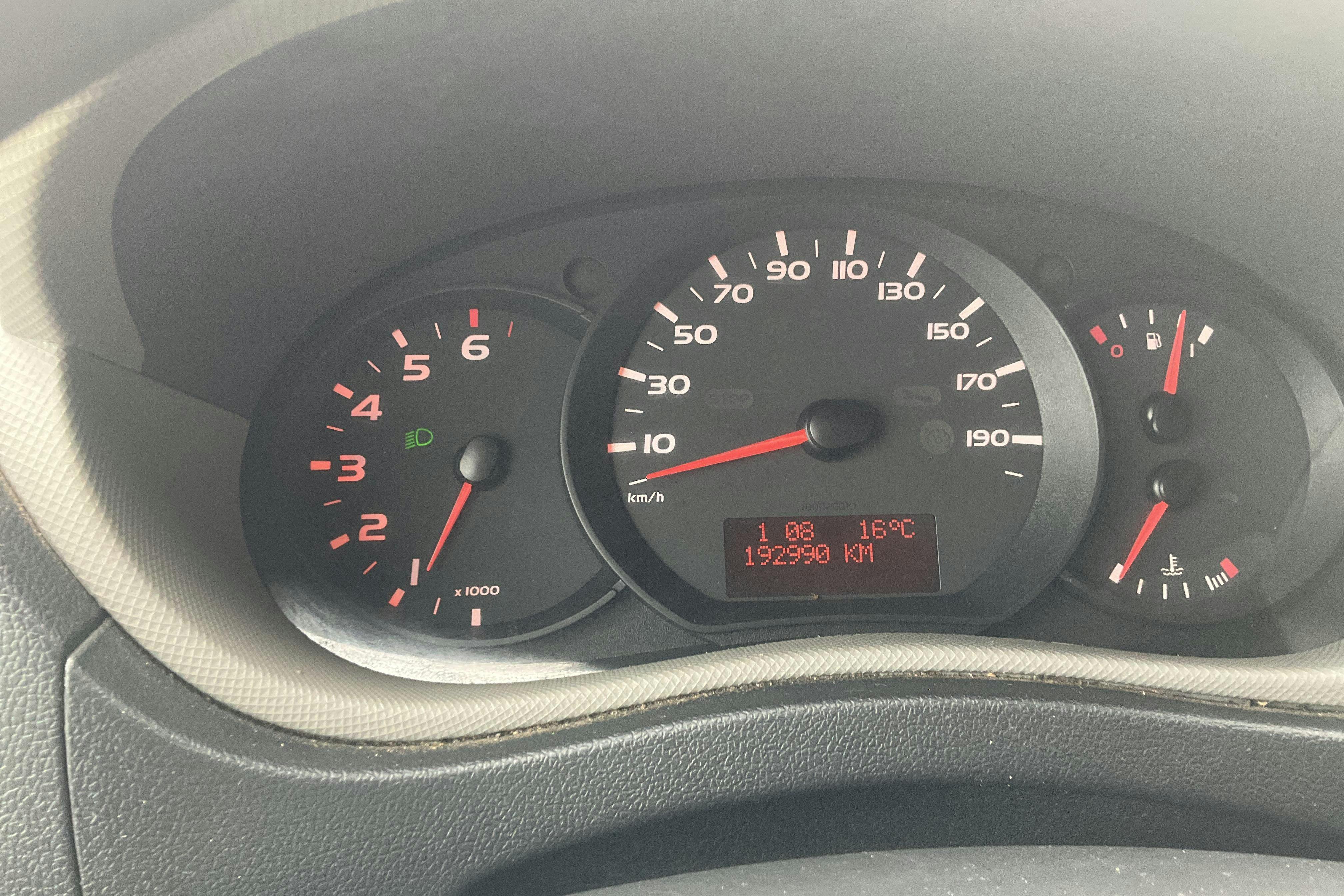 Vehicle Image 11