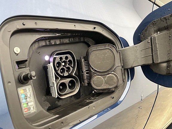 Vehicle Image 33