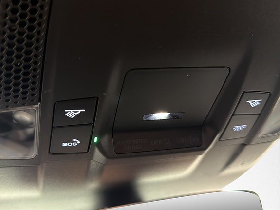 Vehicle Image 38