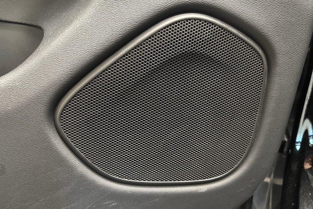 Vehicle Image 22