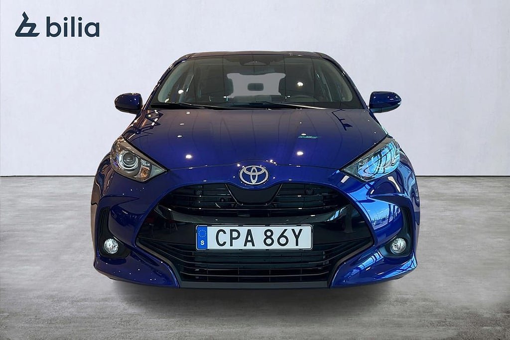 Vehicle Image 6