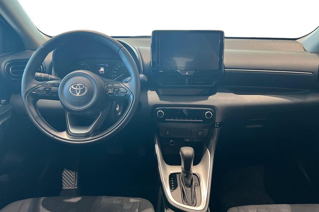 Vehicle Image 10