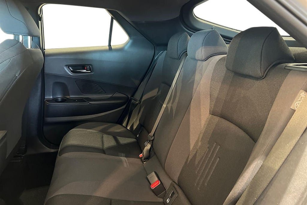 Vehicle Image 13