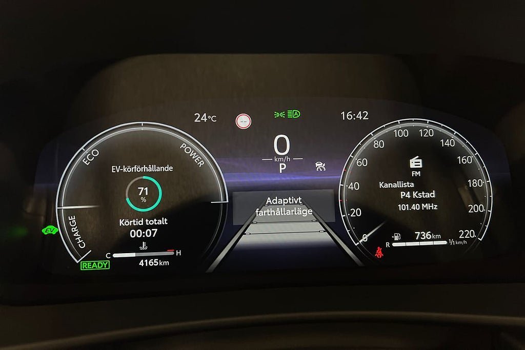 Vehicle Image 16