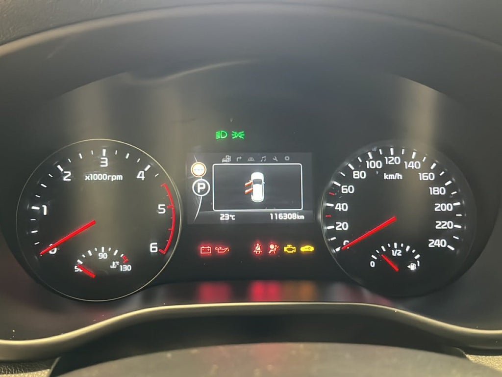 Vehicle Image 10