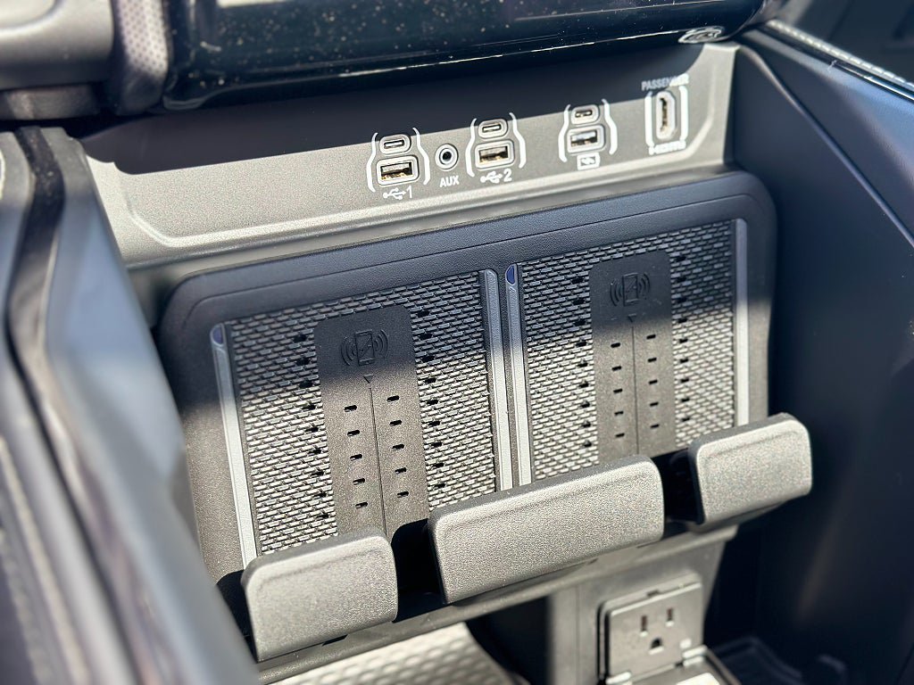 Vehicle Image 21