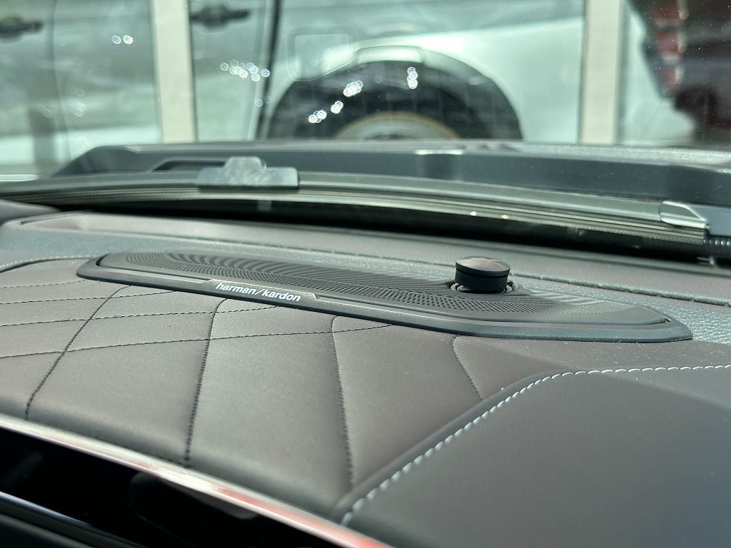 Vehicle Image 30