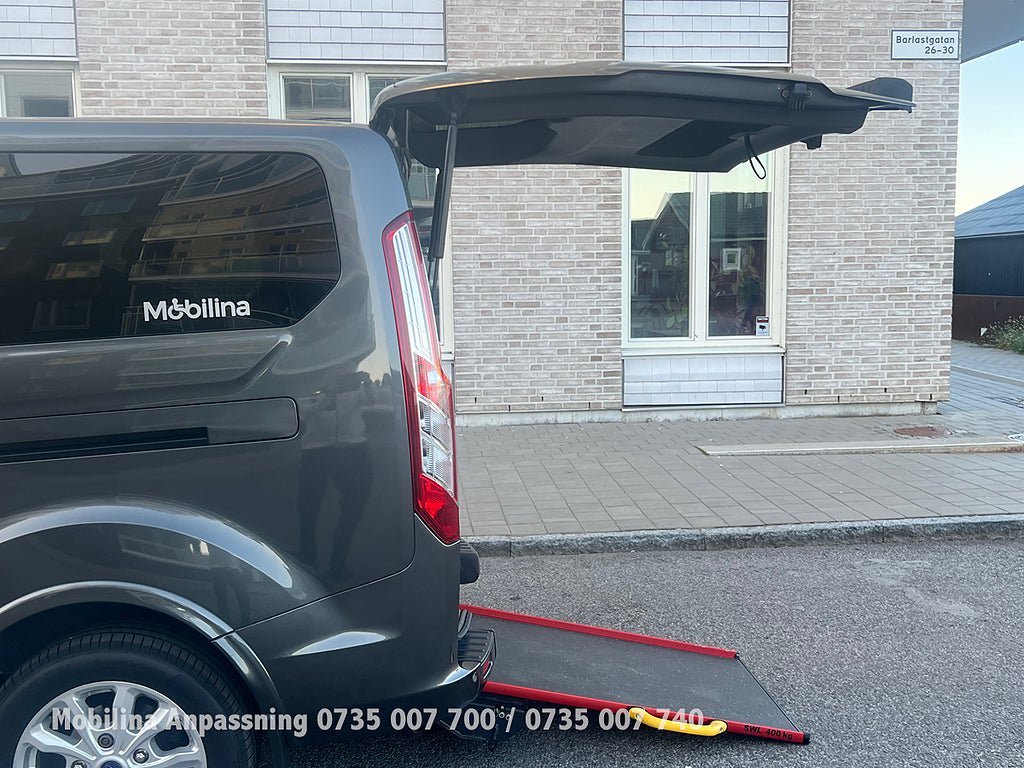 Vehicle Image 41