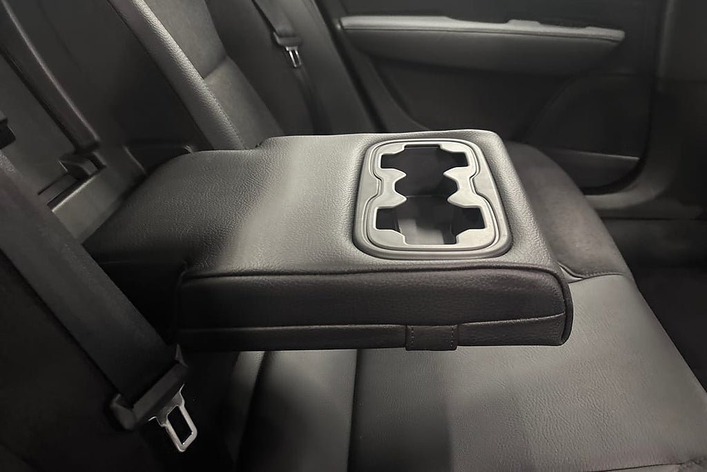 Vehicle Image 19