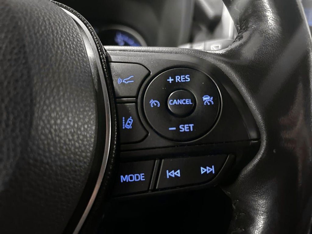 Vehicle Image 19