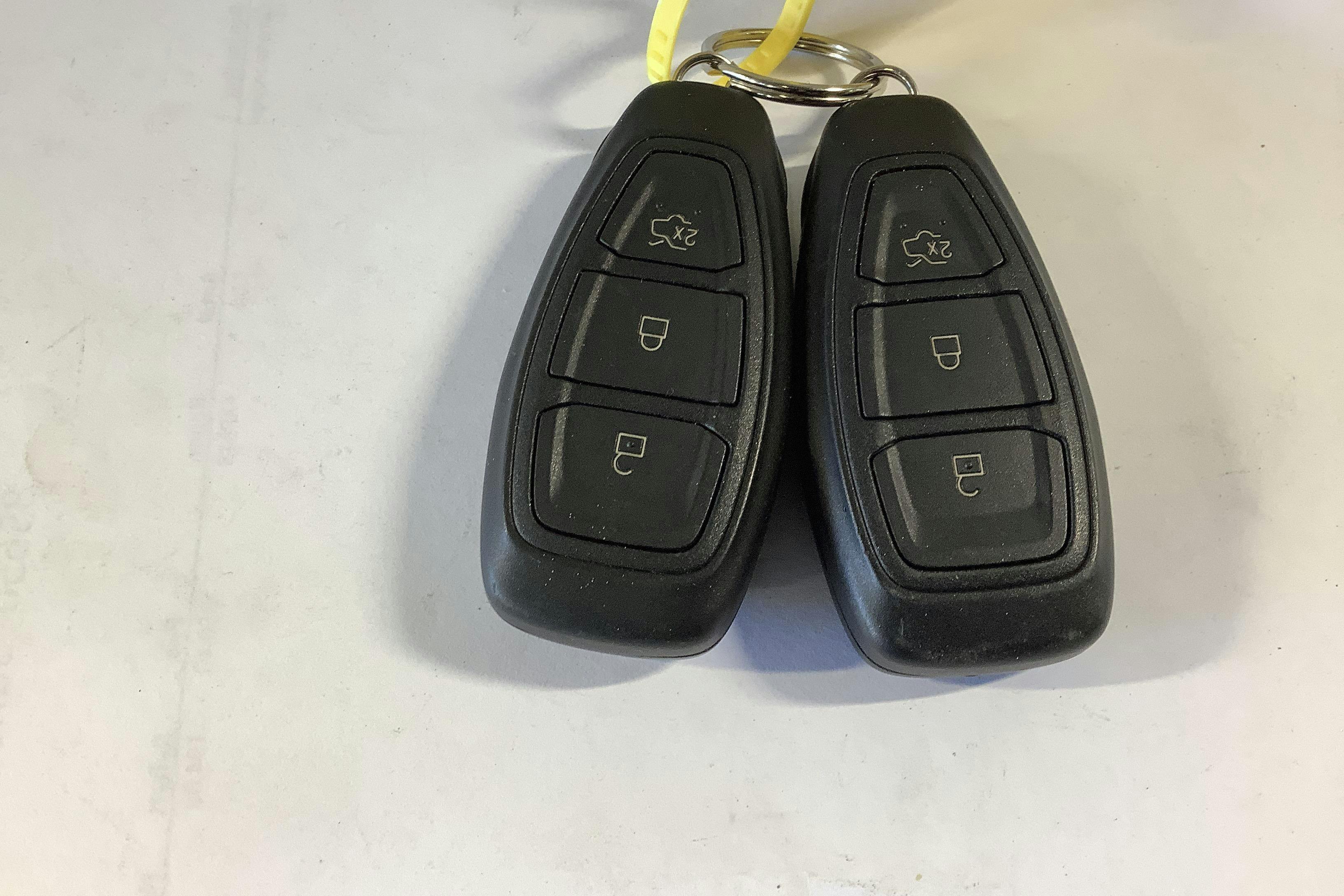 Vehicle Image 15