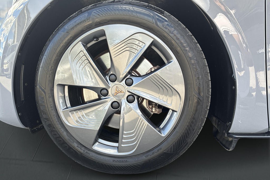 Vehicle Image 22