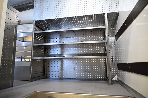 Vehicle Image 13