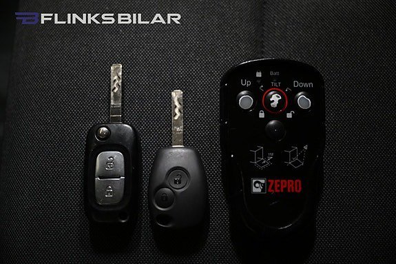 Vehicle Image 24