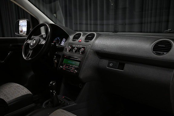 Vehicle Image 23