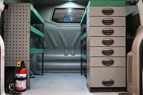 Vehicle Image 9