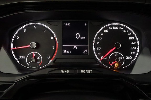 Vehicle Image 24