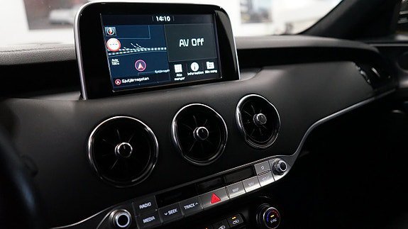Vehicle Image 25