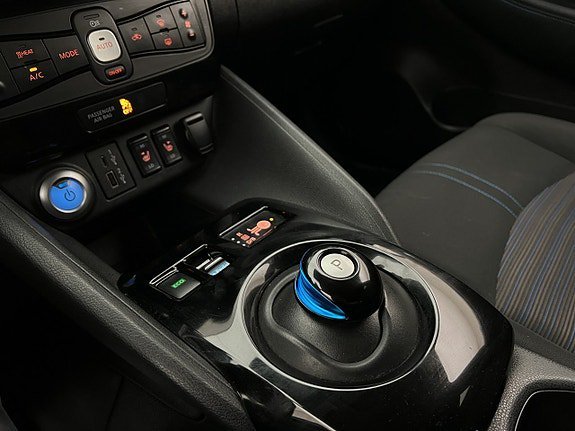 Vehicle Image 27