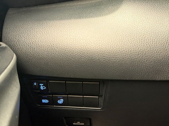 Vehicle Image 26