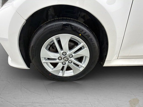 Vehicle Image 30