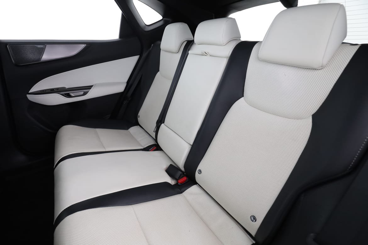 Vehicle Image 15