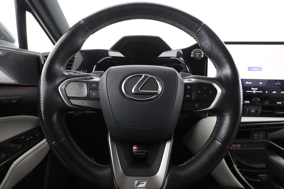Vehicle Image 19