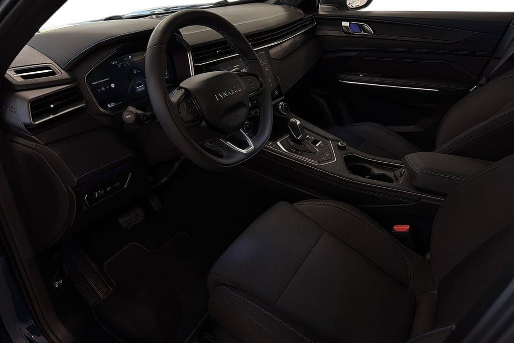 Vehicle Image 14