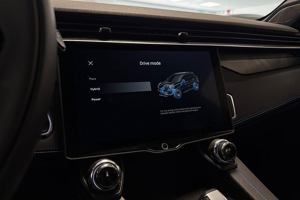 Vehicle Image 30