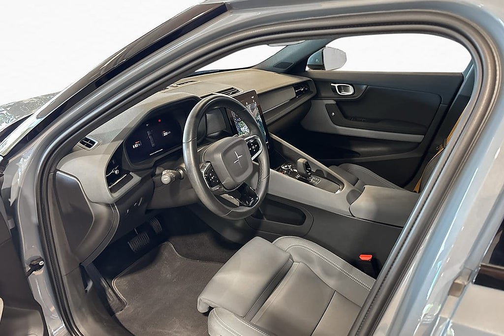 Vehicle Image 10