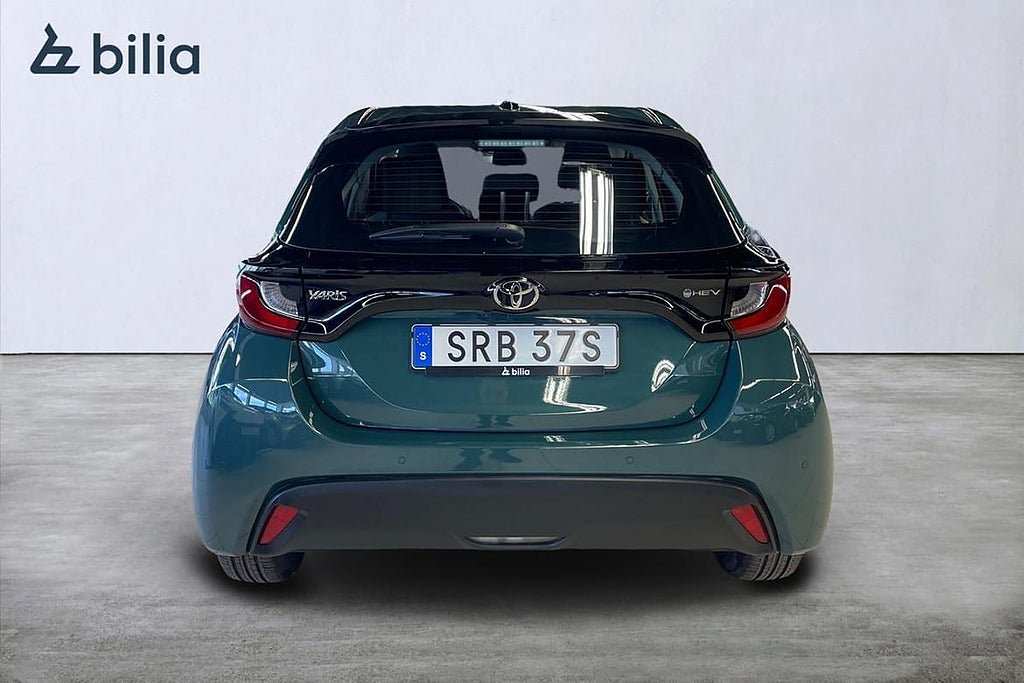 Vehicle Image 5