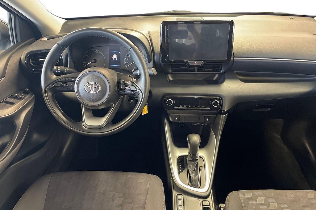 Vehicle Image 10