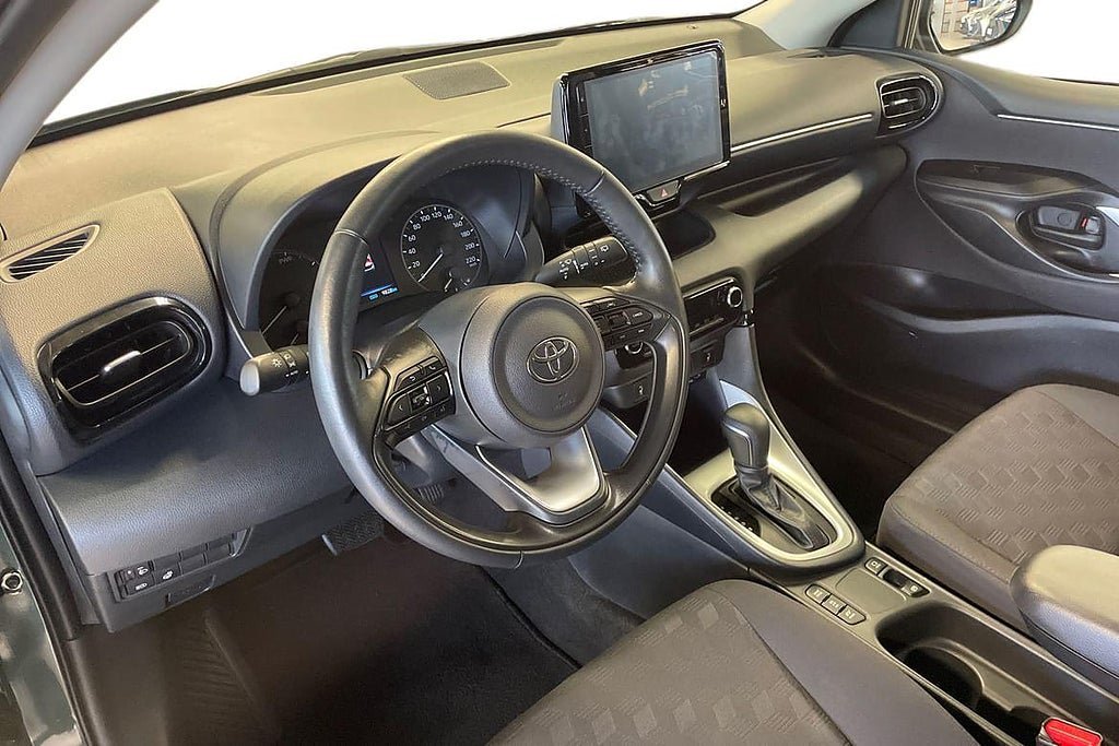 Vehicle Image 14
