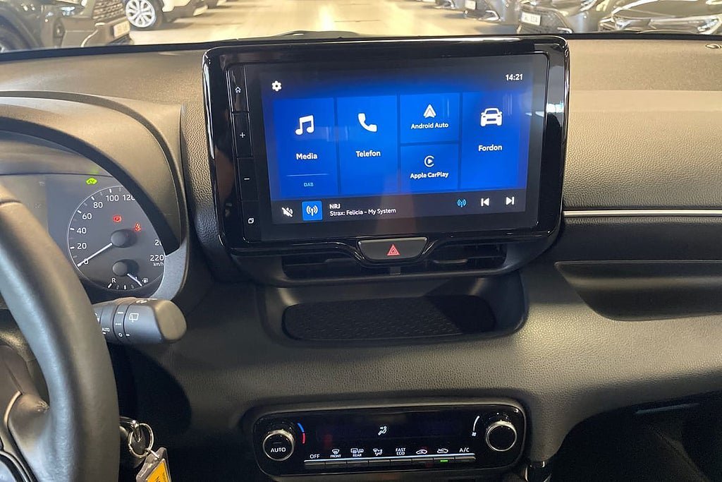 Vehicle Image 15