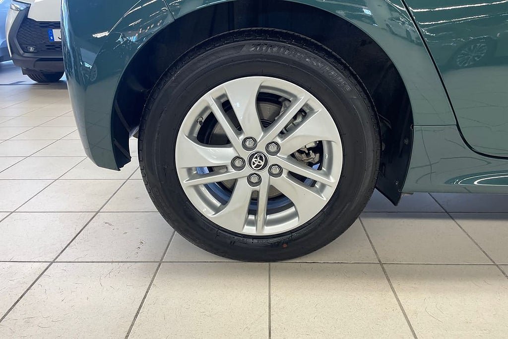 Vehicle Image 17