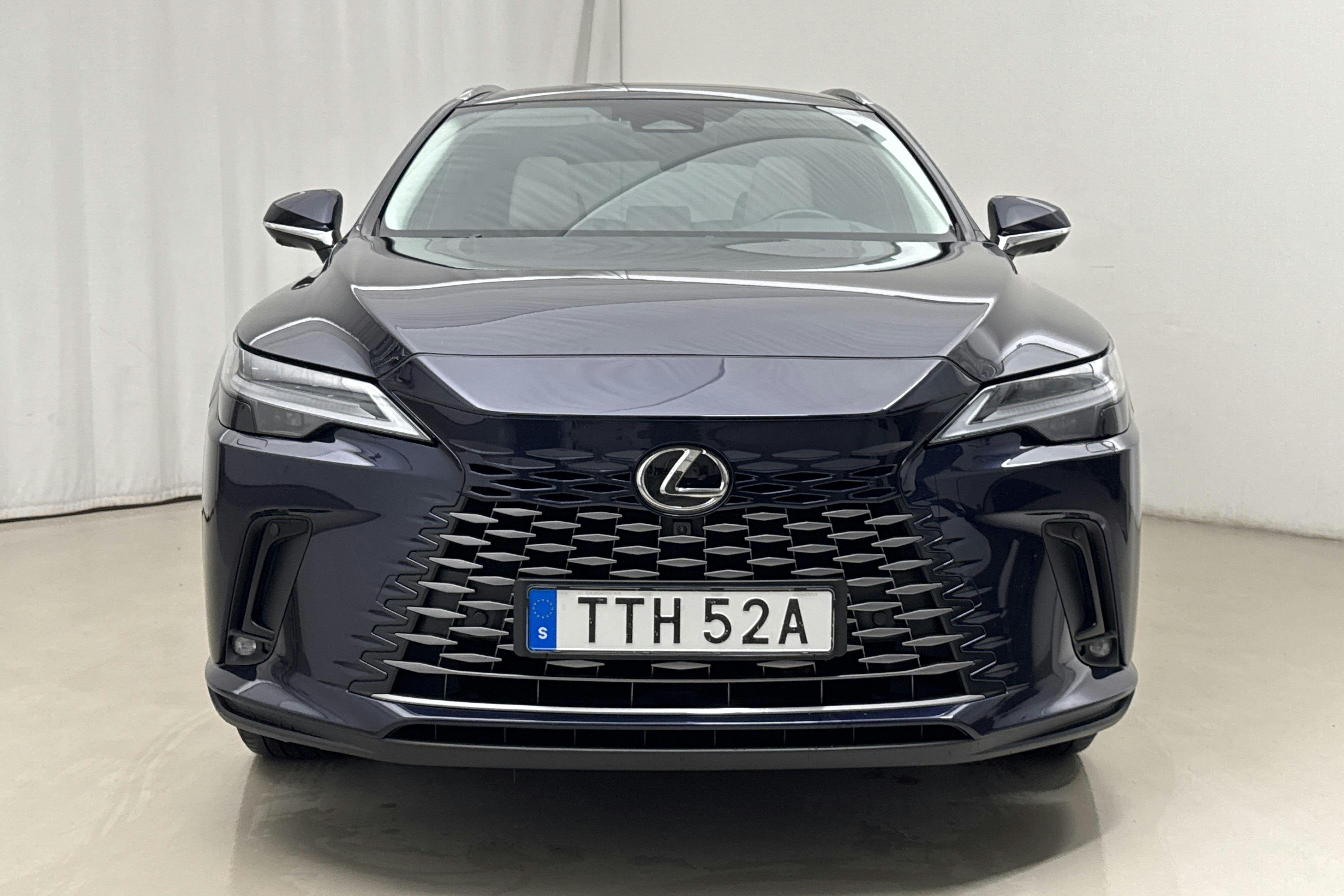 Vehicle Image 4