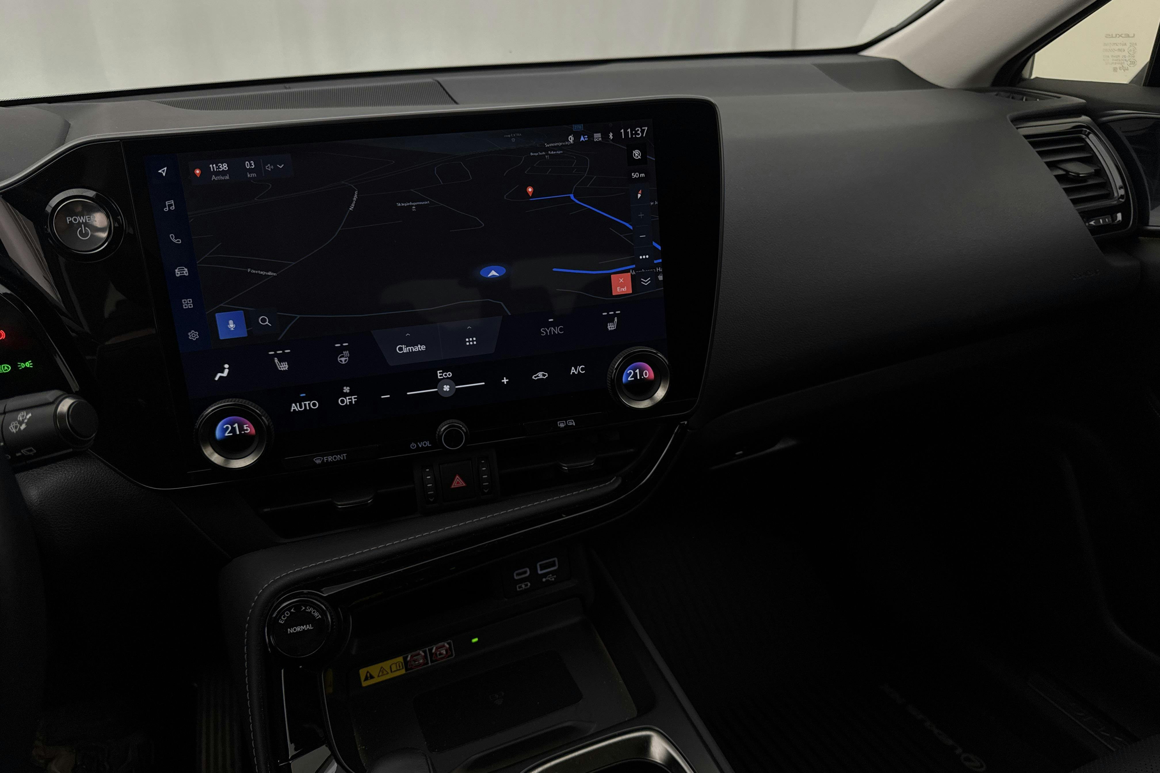 Vehicle Image 11