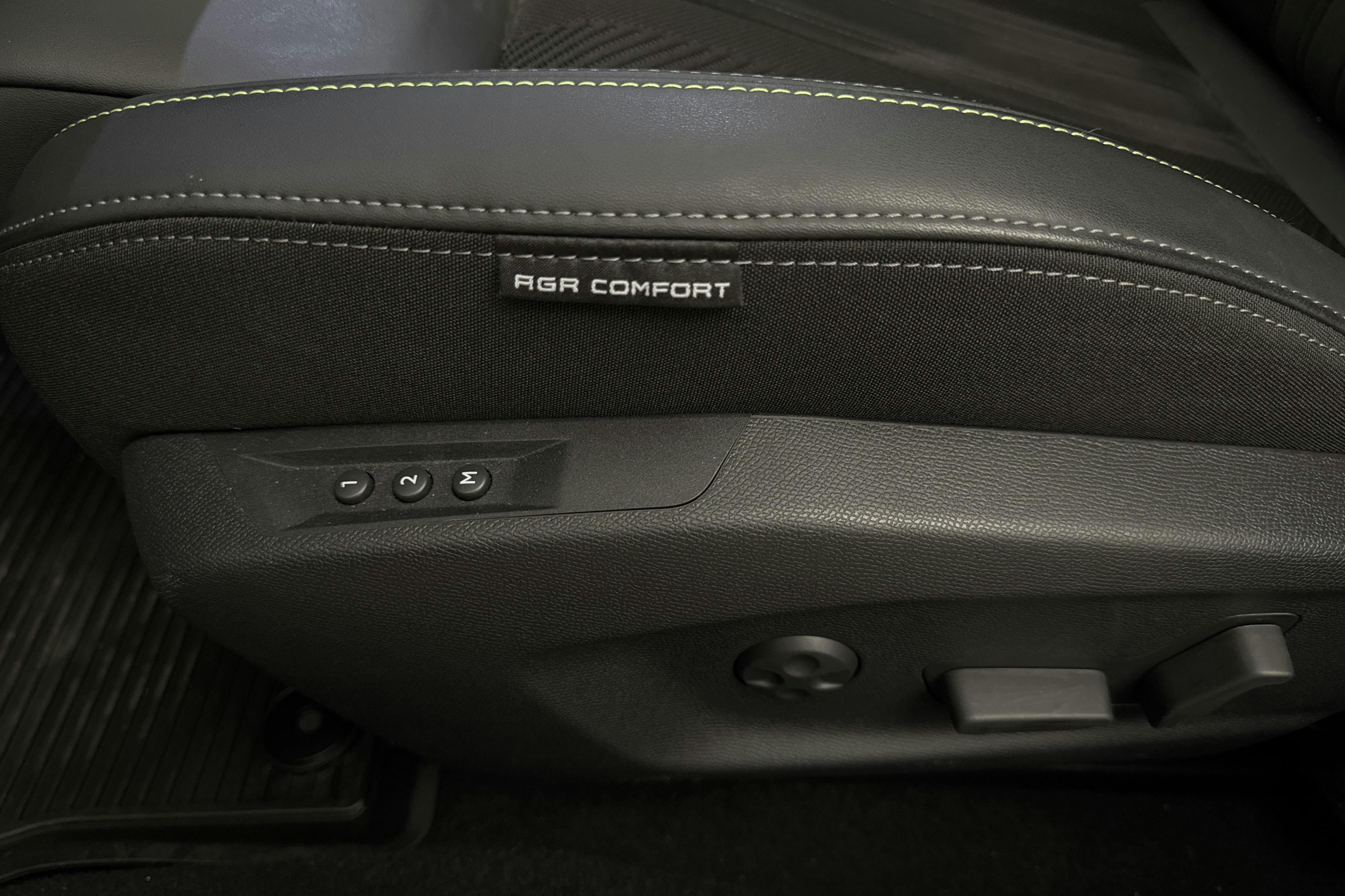 Vehicle Image 17